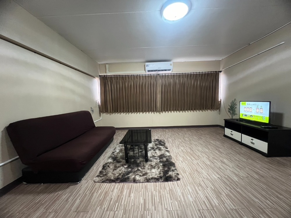 For RentCondoChaengwatana, Muangthong : Condo for rent, Popular Muang Thong T5, 14th floor, separate bedroom, 4,000 baht, 2 new air conditioners, fully furnished.