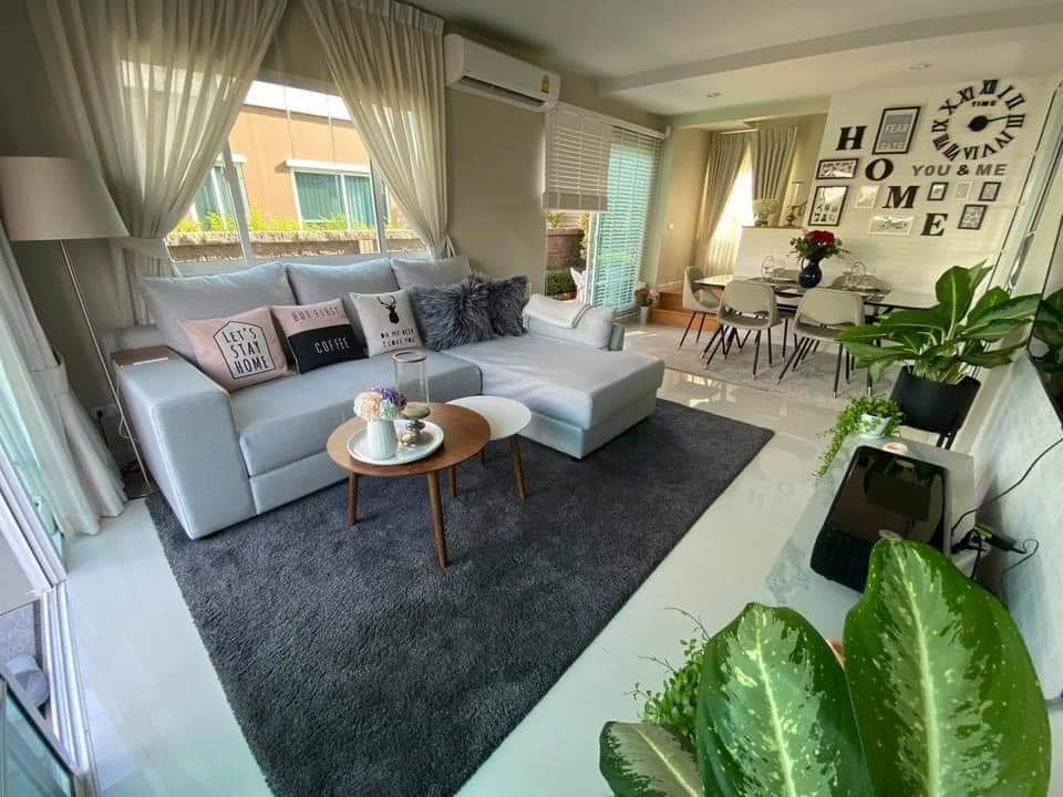 For RentHouseSamut Prakan,Samrong : 💥For rent 32,000 baht, house ready to move in, Passorn Village, Thepharak-Bangna, Bang Pla, 2-story detached house, PREZZO house style, front of the house faces north.