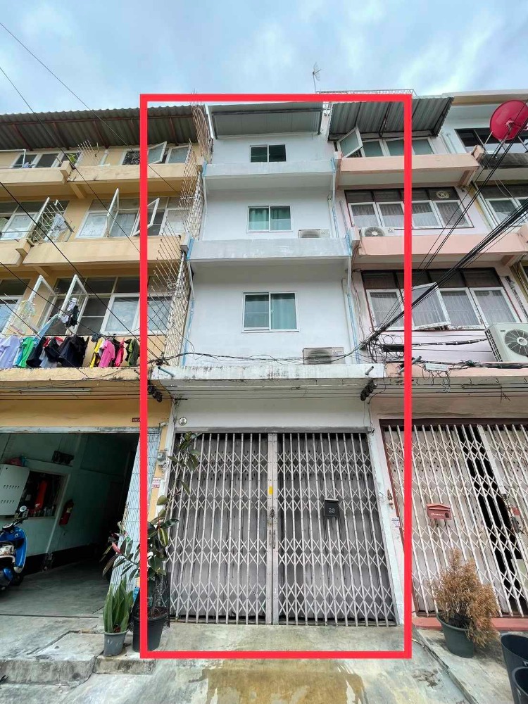 For SaleShop HouseSathorn, Narathiwat : For sale: 4-storey commercial building, renovated, Soi Chan 16, Intersection 11, near BRT Chan Road
