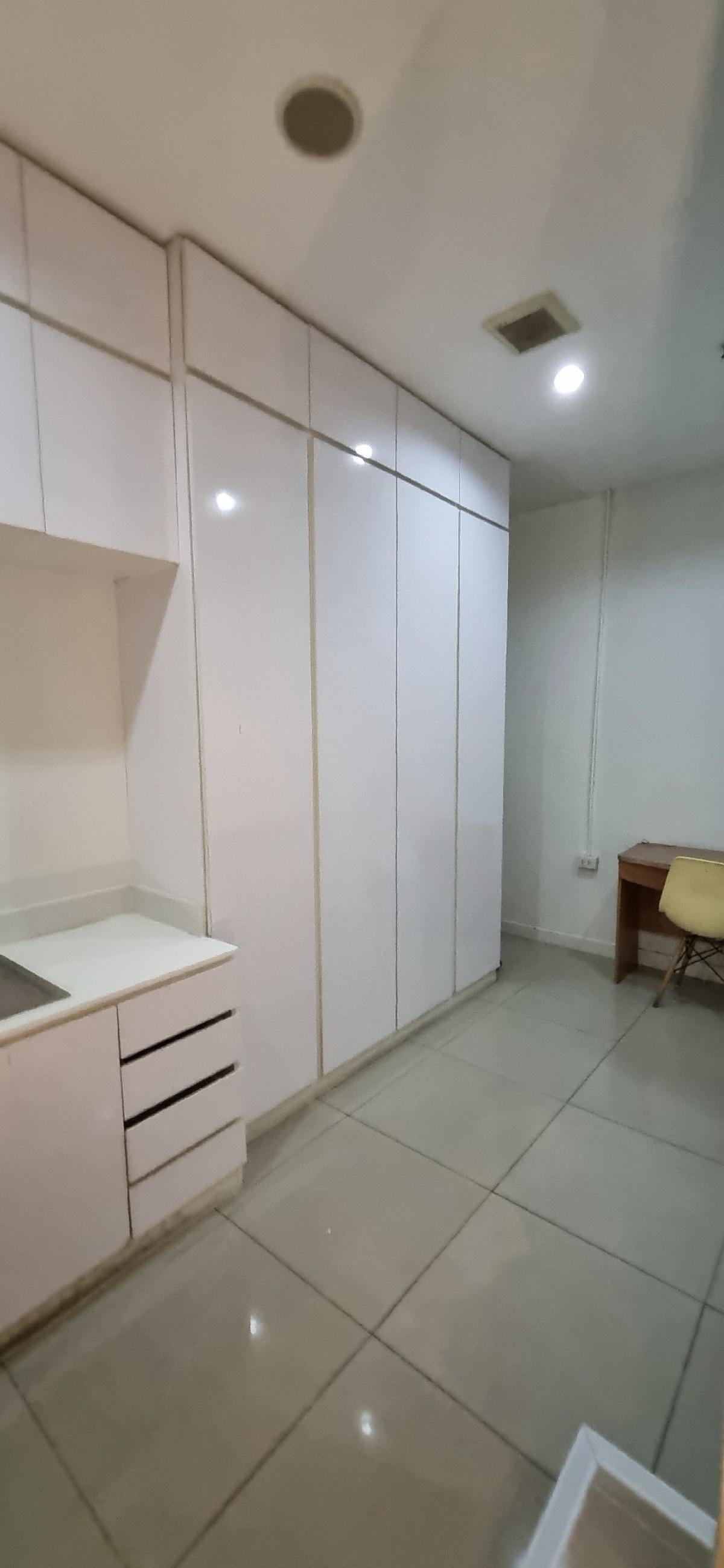 ให้เช่าสำนักงานราชเทวี พญาไท : (ให้เช่า)ห้องชุดเชิงพาณิชย์ 189ตร.ม. มีระบบน้ำไฟสายไฟเบอร์ออปติก ตกแต่งพร้อมเข้า มีที่จอดรถ ติดแนวBTSพญาไท-ราชเทวี (ราคาต่อรองได้)