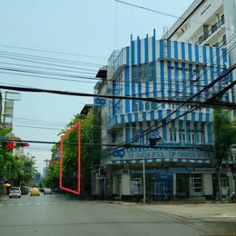 For SaleShop HouseSathorn, Narathiwat : LTH10567– Commercial Buildings Land FOR SALE size 380 Sq. M. Near MRT Mungkorn Station ONLY 45MB