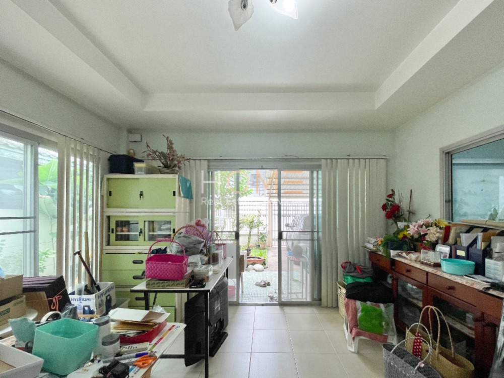 ขายบ้านลาดพร้าว เซ็นทรัลลาดพร้าว : จอดรถได้มากกว่า 3 คัน ✨ บ้านเดี่ยว ลาดพร้าว 1 แยก 15 / 4 ห้องนอน (ขาย), House Ladphrao 1 Yak 15 / 4 Bedrooms (SALE) TPM112