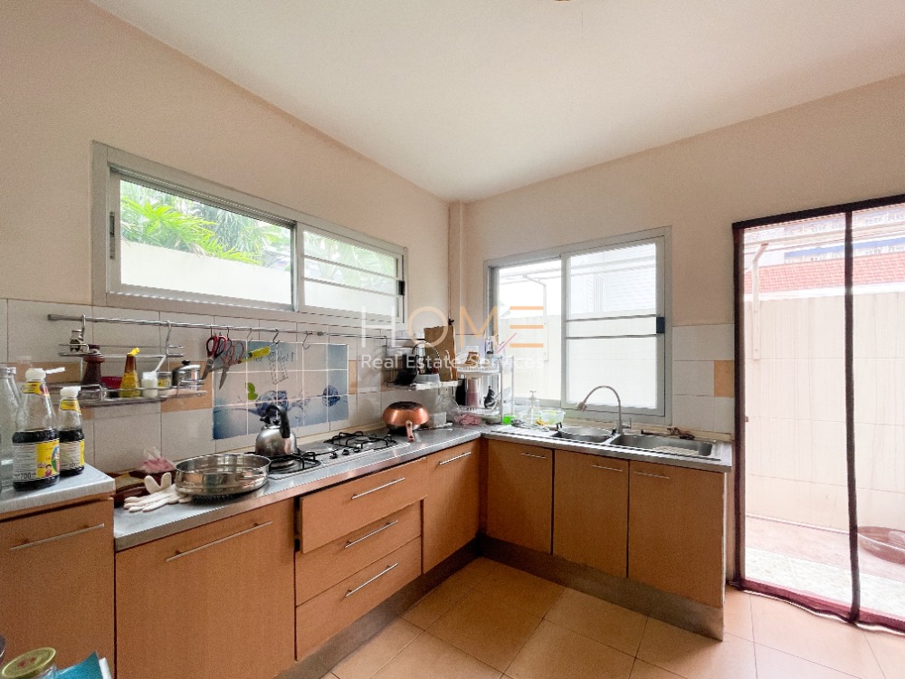 ขายบ้านลาดพร้าว เซ็นทรัลลาดพร้าว : จอดรถได้มากกว่า 3 คัน ✨ บ้านเดี่ยว ลาดพร้าว 1 แยก 15 / 4 ห้องนอน (ขาย), House Ladphrao 1 Yak 15 / 4 Bedrooms (SALE) TPM112