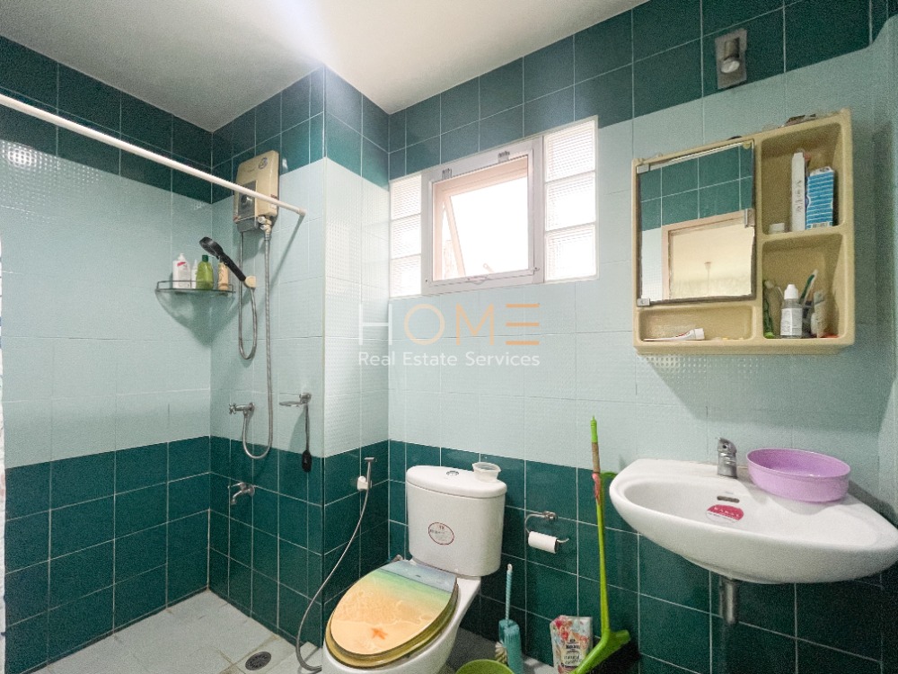 ขายบ้านลาดพร้าว เซ็นทรัลลาดพร้าว : จอดรถได้มากกว่า 3 คัน ✨ บ้านเดี่ยว ลาดพร้าว 1 แยก 15 / 4 ห้องนอน (ขาย), House Ladphrao 1 Yak 15 / 4 Bedrooms (SALE) TPM112