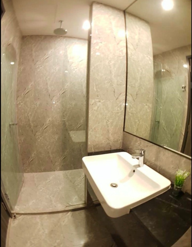 For RentCondoSiam Paragon ,Chulalongkorn,Samyan : 💥DL-3385💥Ashton Chula - Silom 👉Line : @fastcondo