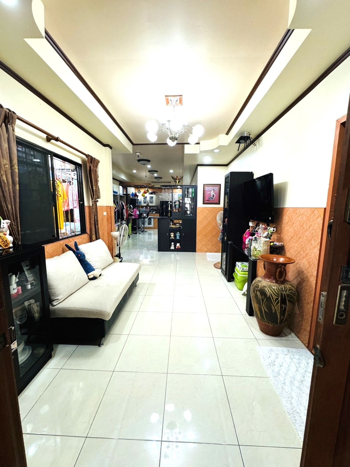ขายบ้านพัทยา บางแสน ชลบุรี สัตหีบ : บ้านพร้อมร้านค้า !!!กลางเมืองพัทยา !! ทำธุรกิจต่อได้เลย!!! ขายบ้านเดี่ยวพร้อมร้านค้า ทุ่งกลม-ตาลหมัน1,พัทยา ต.หนองปรือ อ.บางละมุง จ.ชลบุรี