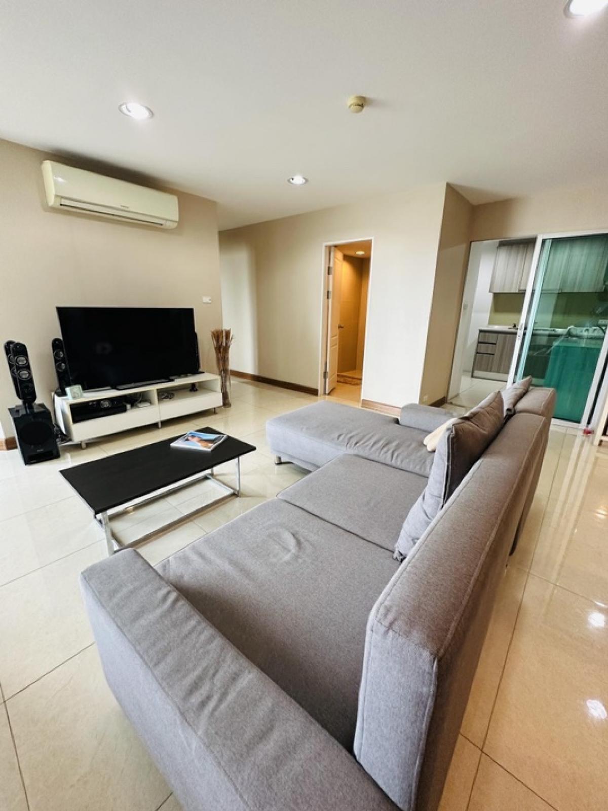 ให้เช่าคอนโดพระราม 9 เพชรบุรีตัดใหม่ RCA : Condo : belle grand rama 9(For rent)Location :mrt Rama9Floor : 16 Building BSize : 95SQM Type : 3Bedroom 2Bathroom Rent Price : 55,000/months Tel. 0825877125 (คุณซัน)👉 line.me/ti/p/eklLUohzVL