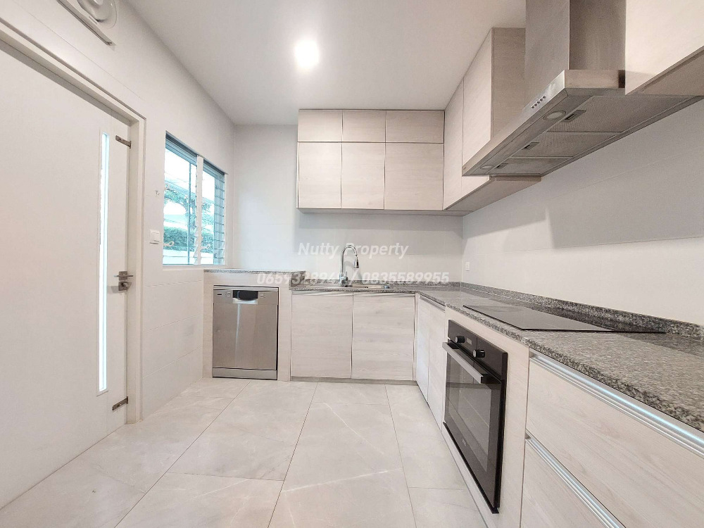 ให้เช่าบ้านลาดกระบัง สุวรรณภูมิ : ให้เช่า บ้านเดี่ยวหลังใหญ่ มัณฑนา บางนา-วงแหวน หลังมุมใกล้คลับเฮ้าส์ ตกแต่งพร้อมอยู่