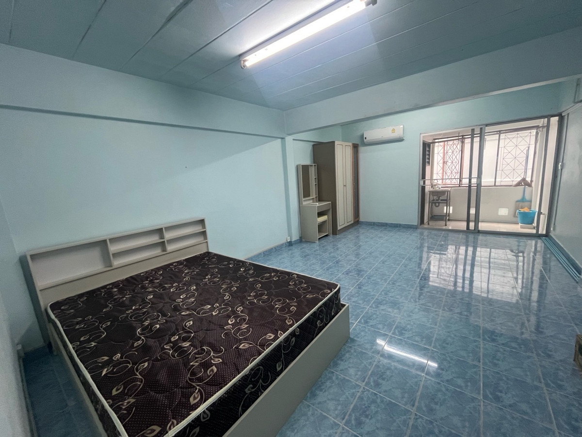 ให้เช่าคอนโดมีนบุรี-ร่มเกล้า : ให้เช่าห้อง พูนสินคอนโด รามคำแหง 117 แยกบ้านม้า ซอย รร นานาชาติ ราคา 5,000 บาท