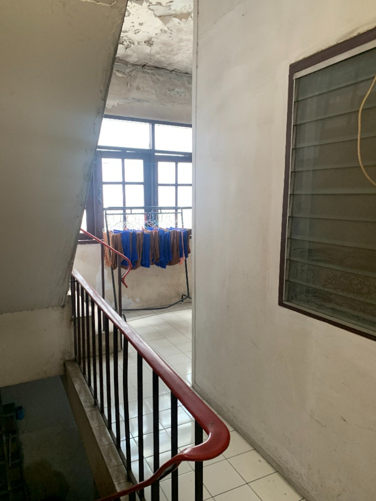 ขายอาคารพาณิชย์รัชดา ห้วยขวาง : 🔥ขายด่วน อาคารพาณิชย์ 4 ชั้น บนถนนสุทธิสารวินิจฉัย ใจกลางรัชดา 🔥