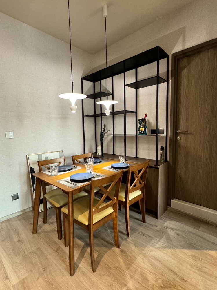 ให้เช่าคอนโดสุขุมวิท อโศก ทองหล่อ : RHYTHM EKKAMAI ESTATE- 1BED PLUS(2Bed) *New room* 35,000!!! Tel/Line: 094-162-4424