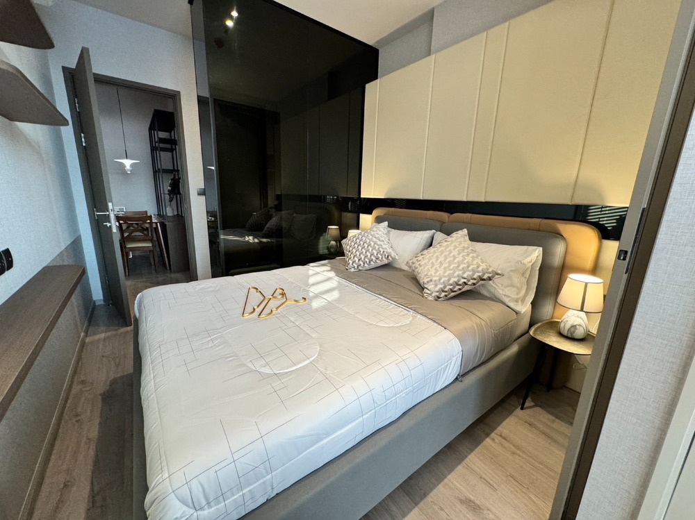 ให้เช่าคอนโดสุขุมวิท อโศก ทองหล่อ : RHYTHM EKKAMAI ESTATE- 1BED PLUS(2Bed) *New room* 35,000!!! Tel/Line: 094-162-4424