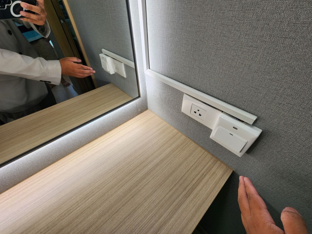 ขายคอนโดวงเวียนใหญ่ เจริญนคร : **สถานะตามภาพปก มีเครื่องซักผ้า แอร์ 2 ตัว!! สภาพใหม่มือ 1 ไม่เคยผ่านการเช่า ให้เช่า The Most อิสรภาพ** ชั้น 3 พร้อมอยู่ วิวสระ ใกล้ศิริราชที่สุด SN517.4.44