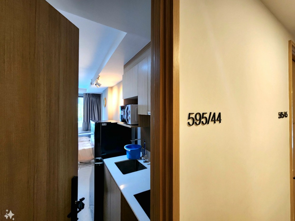 ขายคอนโดวงเวียนใหญ่ เจริญนคร : **สถานะตามภาพปก มีเครื่องซักผ้า แอร์ 2 ตัว!! สภาพใหม่มือ 1 ไม่เคยผ่านการเช่า ให้เช่า The Most อิสรภาพ** ชั้น 3 พร้อมอยู่ วิวสระ ใกล้ศิริราชที่สุด SN517.4.44