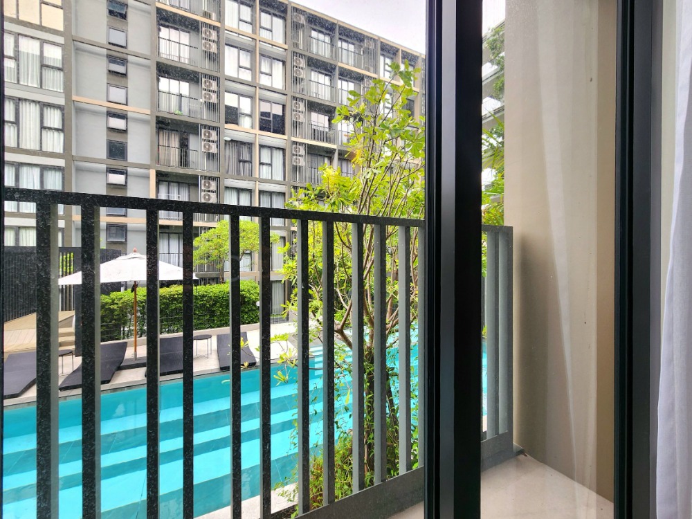 ขายคอนโดวงเวียนใหญ่ เจริญนคร : **สถานะตามภาพปก มีเครื่องซักผ้า แอร์ 2 ตัว!! สภาพใหม่มือ 1 ไม่เคยผ่านการเช่า ให้เช่า The Most อิสรภาพ** ชั้น 3 พร้อมอยู่ วิวสระ ใกล้ศิริราชที่สุด SN517.4.44