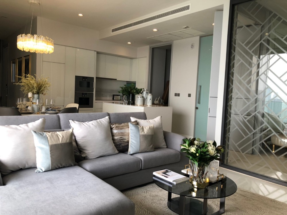 ขายคอนโดสุขุมวิท อโศก ทองหล่อ : Vittorio For Sale High floor 2B2B 136.71sqm 55 MB Call : 0635925888