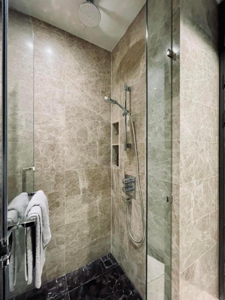 For SaleCondoWitthayu, Chidlom, Langsuan, Ploenchit : S-CL28119 Condo for sale 28 Chidlom, 6th floor, city view, 75.2 sq m., 2 bedrooms, 2 bathrooms. 26.9 million 064-959-8900