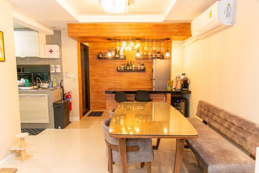 For SaleTownhomePattanakan, Srinakarin : K-4901 Urgent sale! Patio Rama 9 - Phatthanakan (Pattanakarn 32) beautiful house, ready to move in.