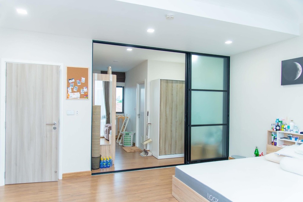 For SaleTownhomePattanakan, Srinakarin : K-4901 Urgent sale! Patio Rama 9 - Phatthanakan (Pattanakarn 32) beautiful house, ready to move in.