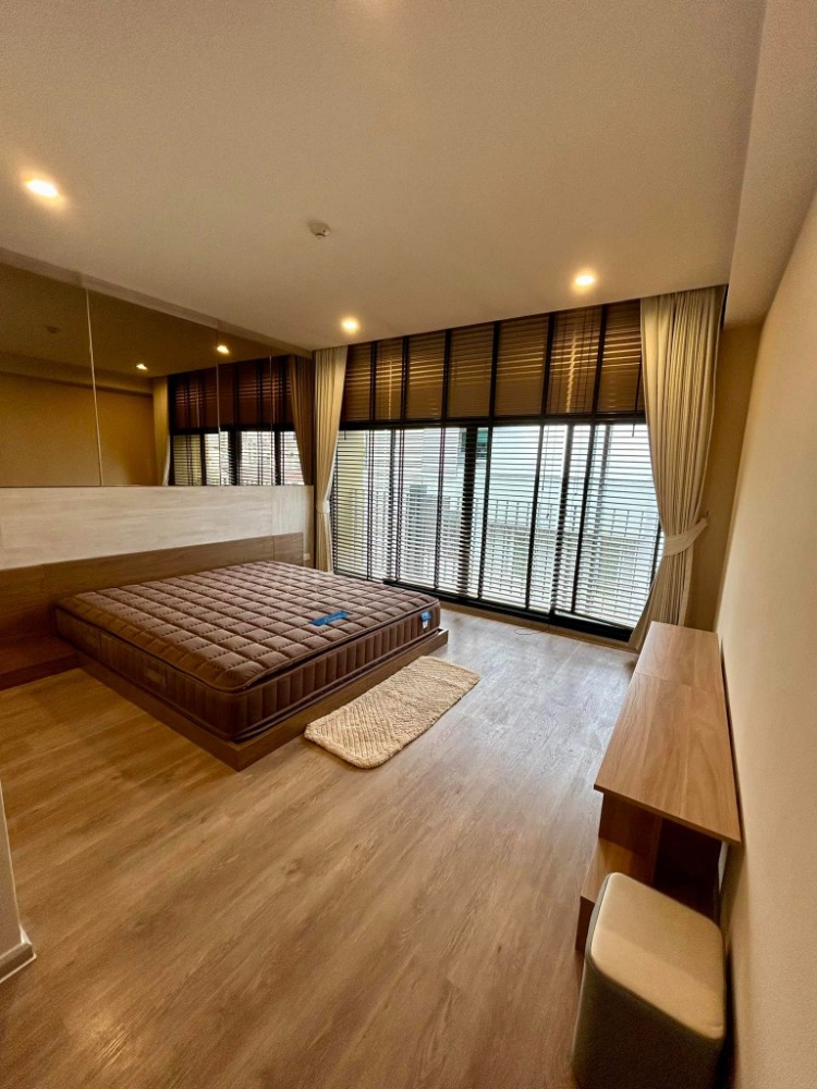 ให้เช่าคอนโดวิทยุ ชิดลม หลังสวน : Noble Above Wireless - Ruamrudee 1 Bed Corner room 46k per month