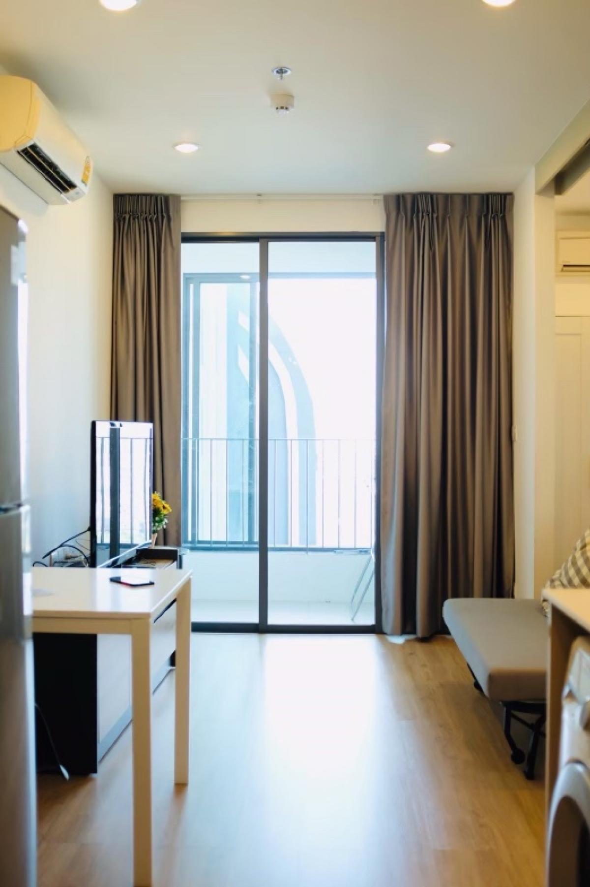 ขายคอนโดสยาม จุฬา สามย่าน : ขายพร้อมผู้เช่า ถึง พฤษภาคม 2569
คอนโดทำเลดีใกล้จัตุรัส ที่ ideo q chula samyan 1ห้องนอน  ใกล้จามจุรีสแควร์, สามย่านมิตรทาวน์, มหาวิทยาลัยจุฬาลงกรณ์, สยามสแควร์