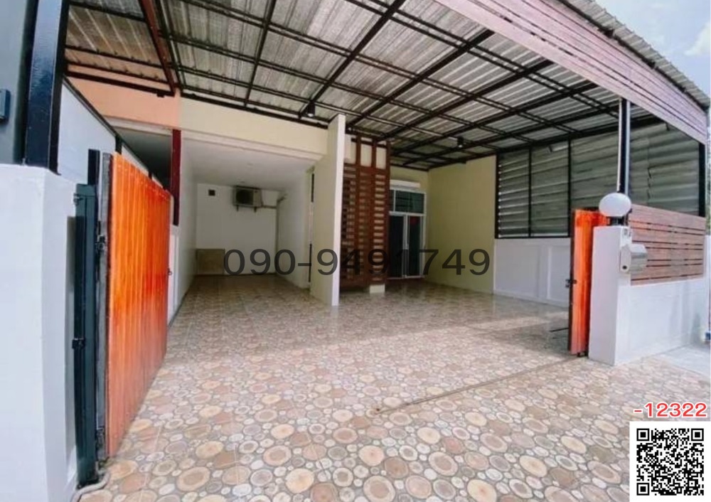 For RentTownhomePattanakan, Srinakarin : Rent 2-story townhouse (Muang Thong Garden Village, Zone 3) near 3 train lines.