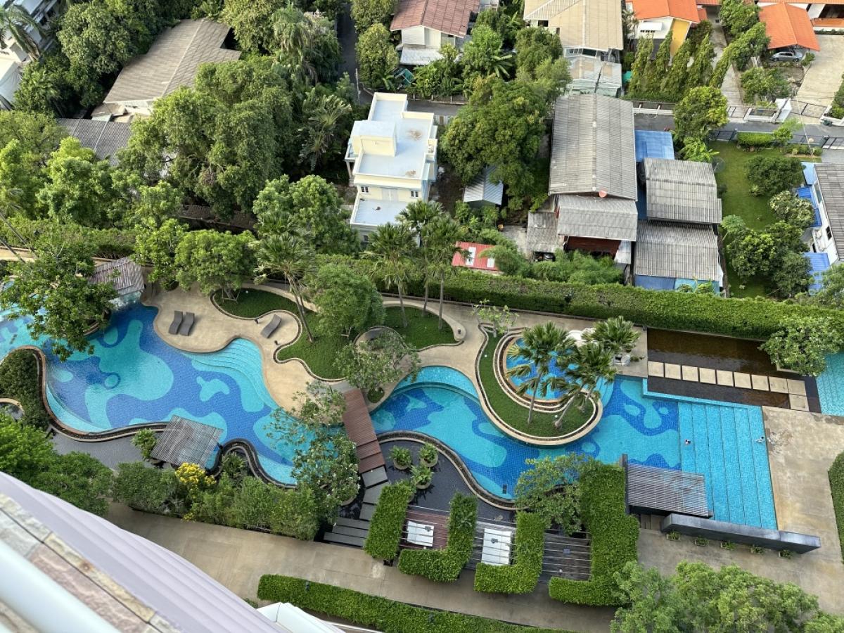 ขายคอนโดวงเวียนใหญ่ เจริญนคร : 📢👇Living by Chaopraya river at Watermark Chaopraya, unblocked view, near Icon Siam