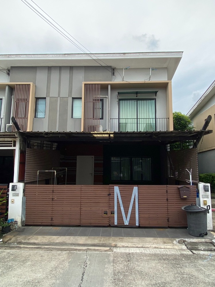 For RentTownhomeNawamin, Ramindra : For rent: The Connect Ramintra 65, beautifully decorated and livable. The whole house is decorated with built-ins, adding an additional kitchen (SAV100)