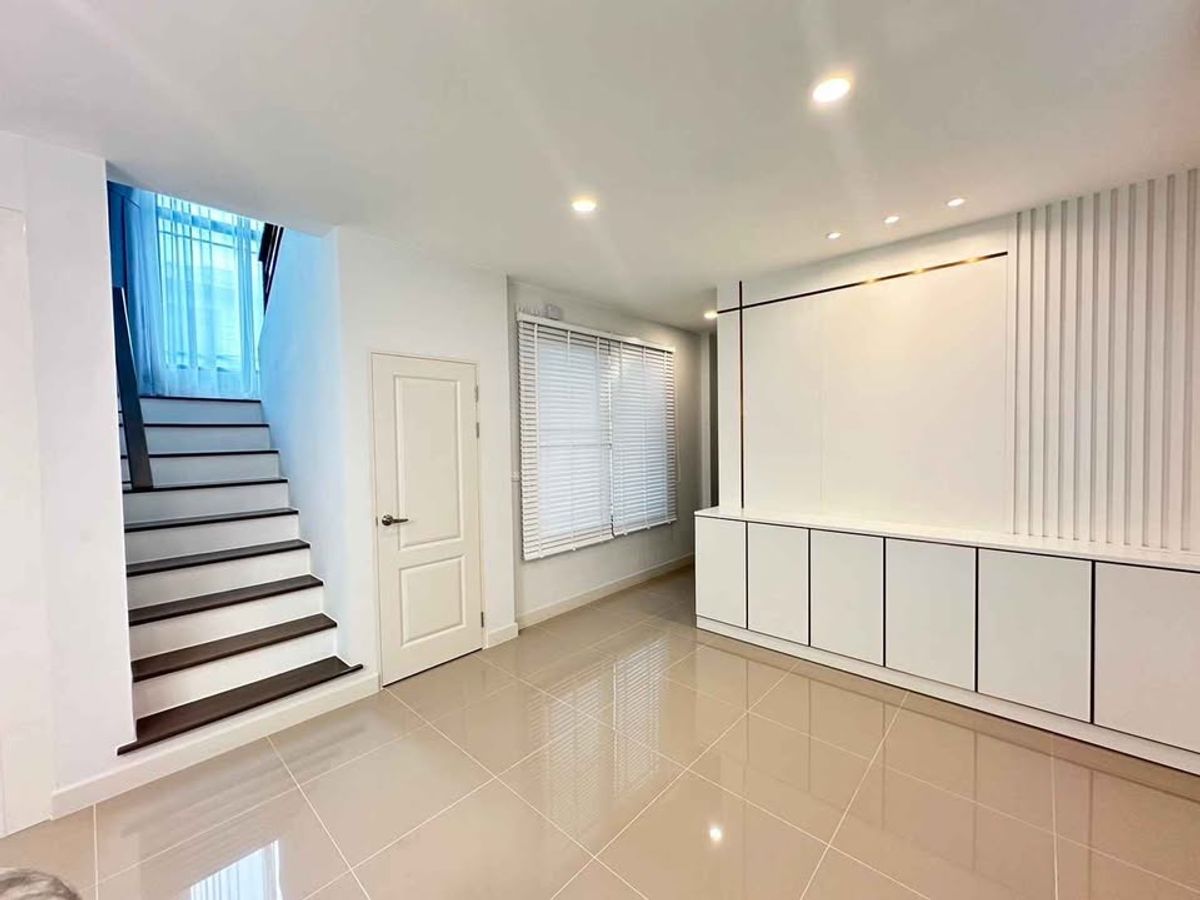 For RentHouseSamut Prakan,Samrong : K-6165 Urgent for rent! Grande Pleno (Sukhumvit-Bangna) Beautiful house, ready to move in