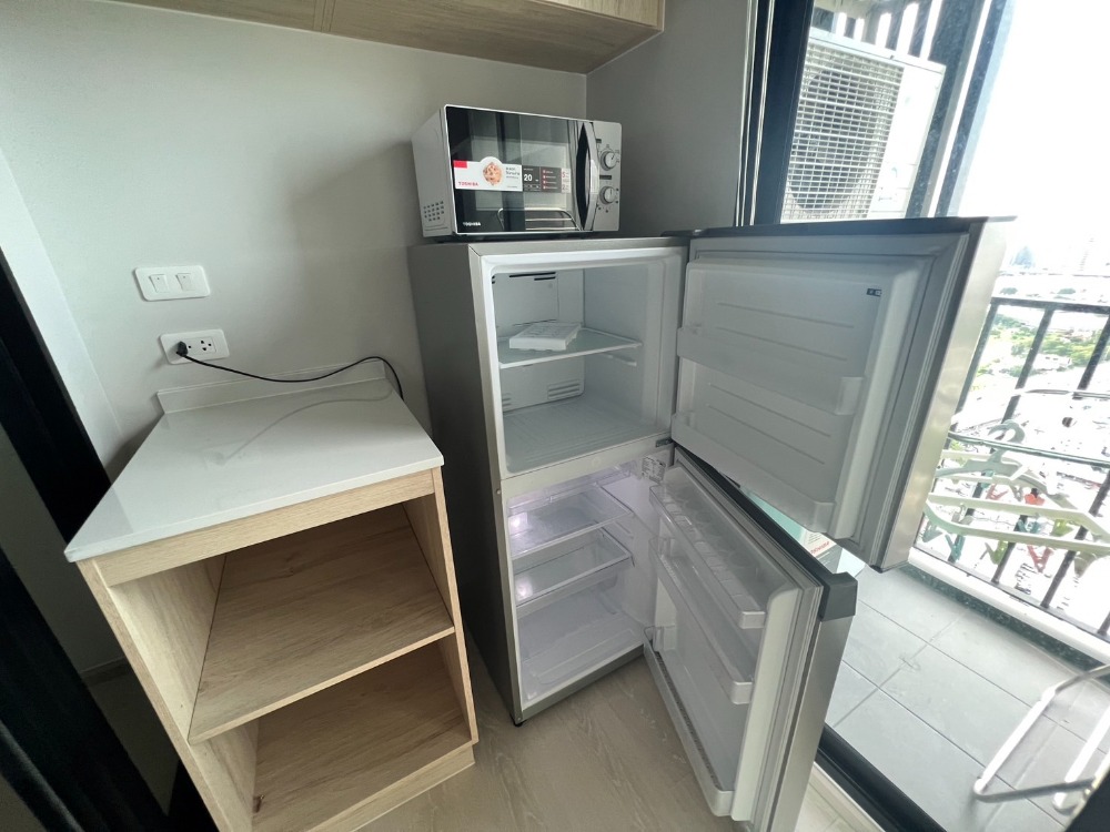 For RentCondoPattanakan, Srinakarin : For rent ✨ Nue Noble Srinakarin - Lasalle ✨ complete furniture and electrical appliances, near MRT Sri Lasalle.