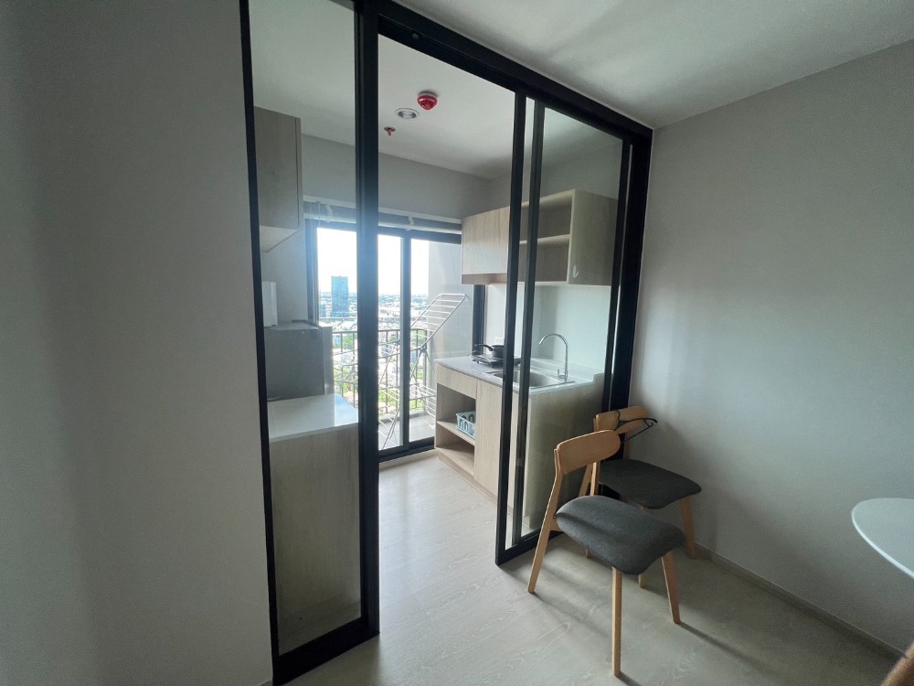 For RentCondoPattanakan, Srinakarin : For rent ✨ Nue Noble Srinakarin - Lasalle ✨ complete furniture and electrical appliances, near MRT Sri Lasalle.