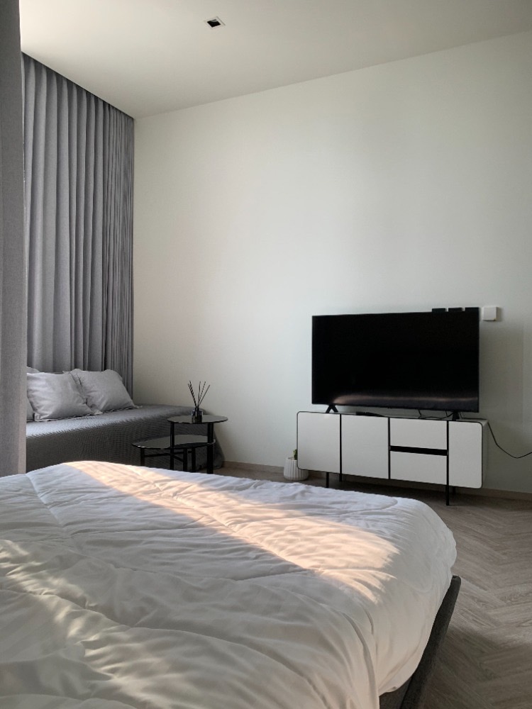 For RentCondoWongwianyai, Charoennakor : For rent 🔺 Chapter Charoennakhon - Riverside 🔺 near BTS Krung Thonburi, complete with furniture and electrical appliances.