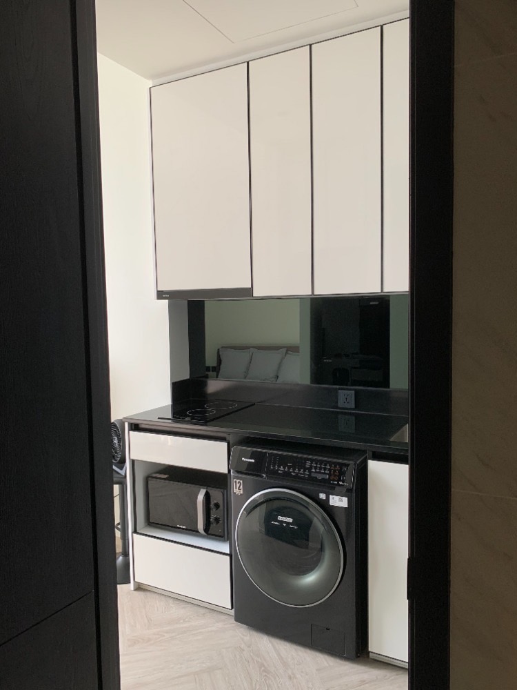 For RentCondoWongwianyai, Charoennakor : For rent 🔺 Chapter Charoennakhon - Riverside 🔺 near BTS Krung Thonburi, complete with furniture and electrical appliances.