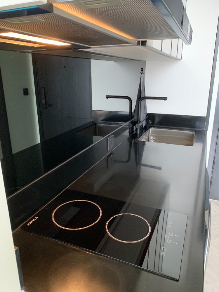 For RentCondoWongwianyai, Charoennakor : For rent 🔺 Chapter Charoennakhon - Riverside 🔺 near BTS Krung Thonburi, complete with furniture and electrical appliances.