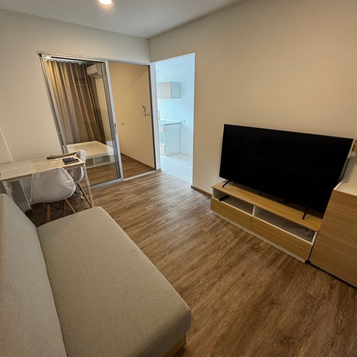 ขายคอนโดสมุทรปราการ สำโรง : ห้องใหม่ 100%! คอนโดเสนาคิทท์ ศรีนครินทร์-ศรีด่าน | 26 ตร.ม. วิวโล่ง ใกล้รถไฟฟ้าแค่ 500 ม.