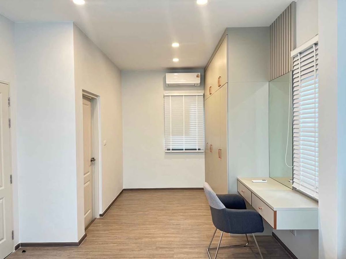 For RentHouseSamut Prakan,Samrong : K-6165 Urgent for rent! Grande Pleno (Sukhumvit-Bangna) Beautiful house, ready to move in