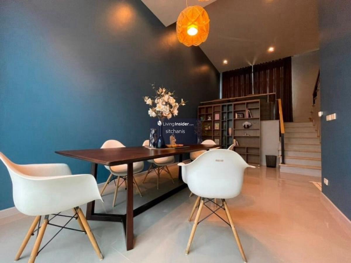 For RentHome OfficeRama9, Petchburi, RCA : Townhome for rent, 3.5 floors 
, Arden Project, Phatthanakan 20, Suan Luang, Bangkok.