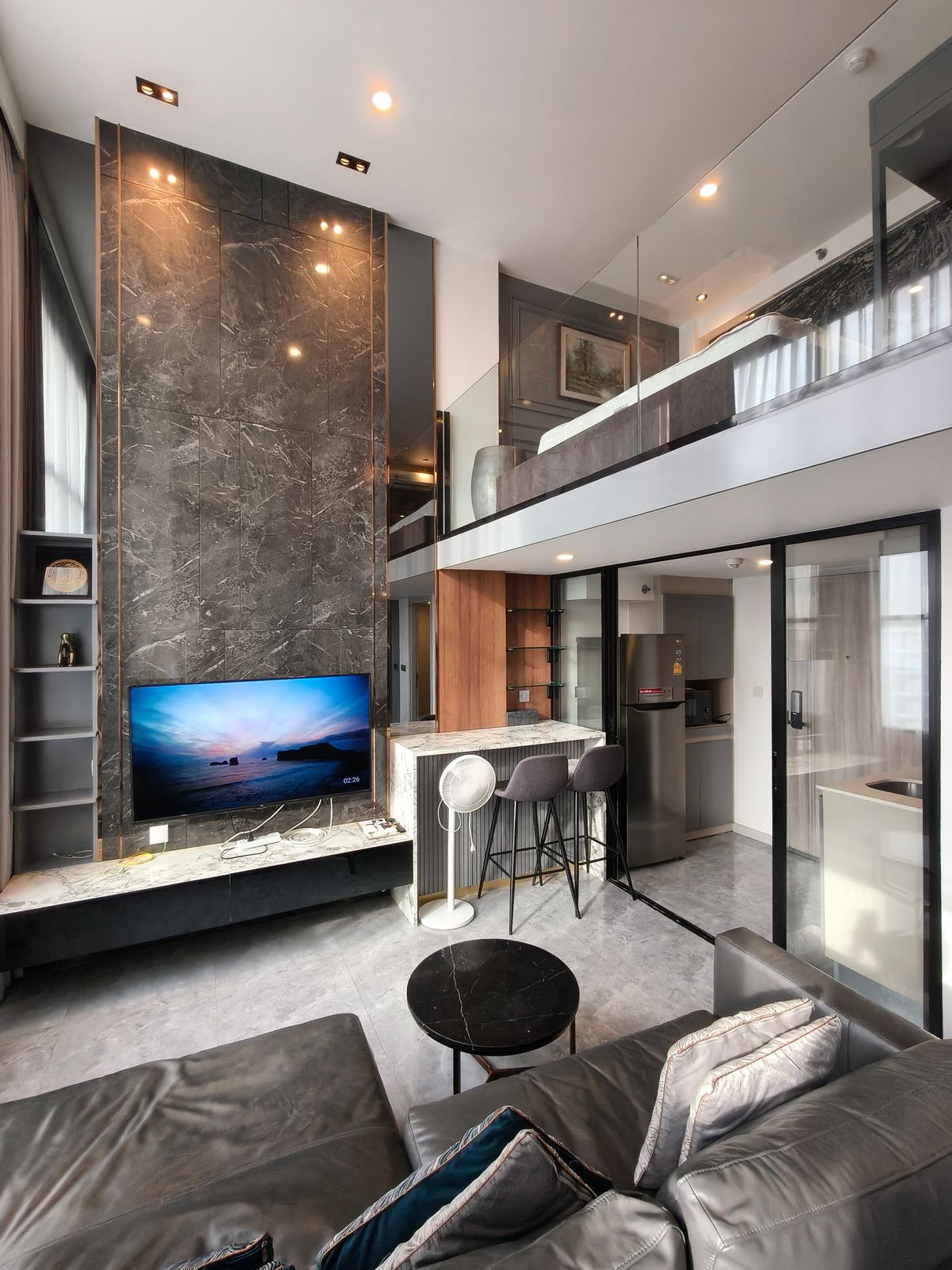ให้เช่าคอนโดสาทร นราธิวาส : 1 นอนสไตล์ Loft Duplex ให้เช่าที่ KnightsBridge Prime Sathon (ไนท์บริดจ์ ไพร์ม สาธร) ชั้นสูง ห้องสวย