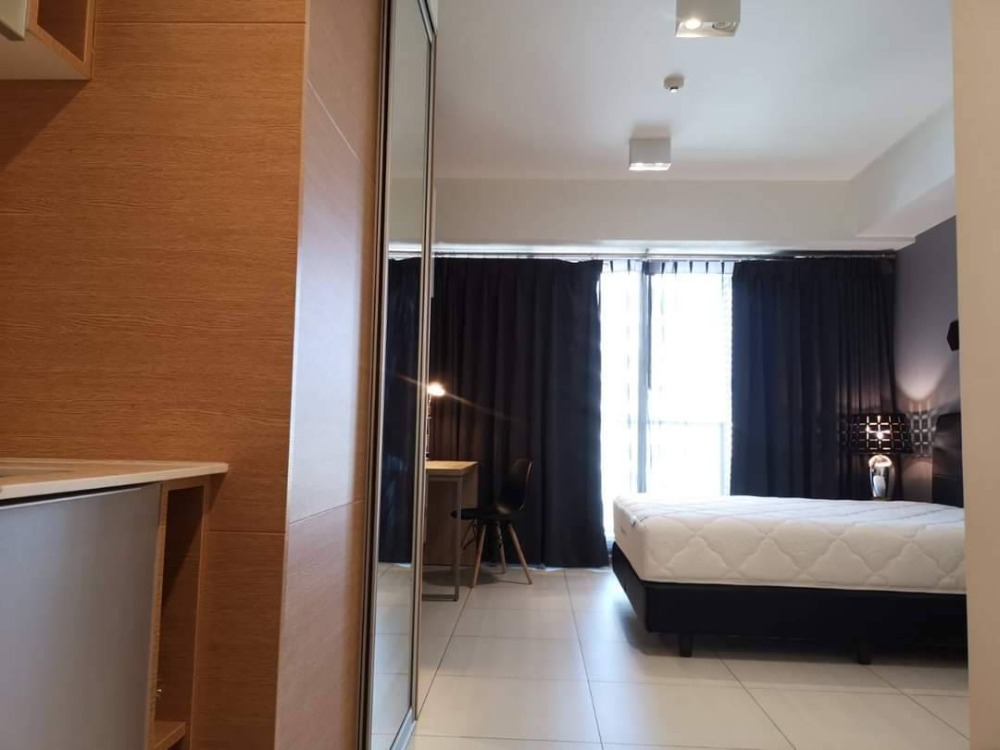 For SaleCondoRatchadapisek, Huaikwang, Suttisan : S-LRH104 for sale Life At Ratchada-Huai Khwang, 18th floor, city view 41 sq m. 1 bedroom, 1 bathroom 3.6 million 064-959-8900