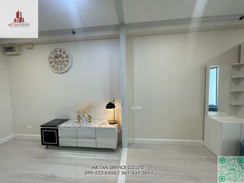 For SaleCondoPattanakan, Srinakarin : ✨Condo for sale, Supalai Park Srinakarin, beautiful room, newly decorated. Every piece of new furniture Ready to move in Next to the skytrain