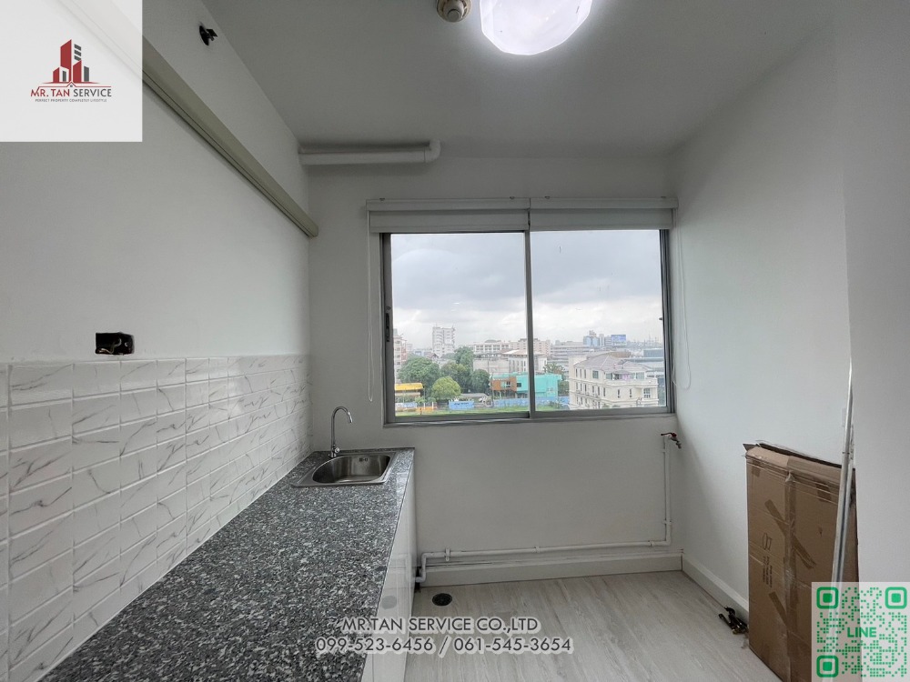 For SaleCondoPattanakan, Srinakarin : ✨Condo for sale, Supalai Park Srinakarin, beautiful room, newly decorated. Every piece of new furniture Ready to move in Next to the skytrain