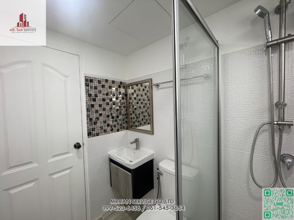 For SaleCondoPattanakan, Srinakarin : ✨Condo for sale, Supalai Park Srinakarin, beautiful room, newly decorated. Every piece of new furniture Ready to move in Next to the skytrain