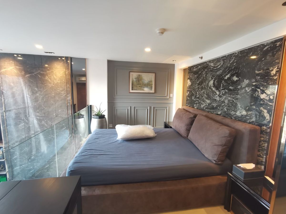 For RentCondoSathorn, Narathiwat : 1 bedroom Loft Duplex style for rent at KnightsBridge Prime Sathon (KnightsBridge Prime Sathon), high floor, beautiful room.