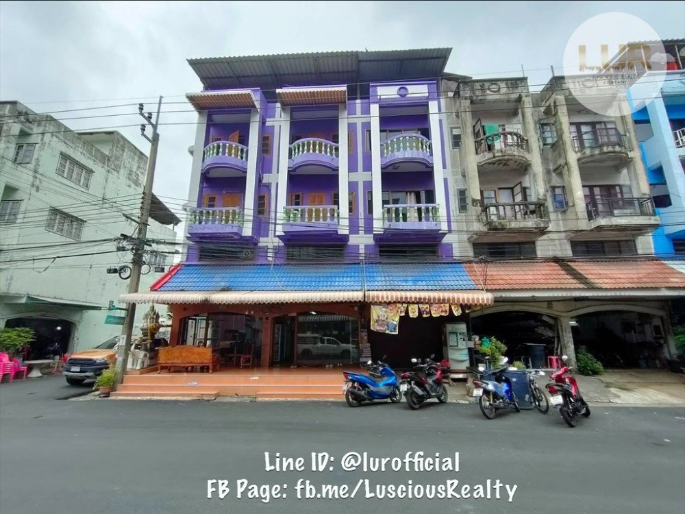For SaleShop HouseSamut Prakan,Samrong : Building for sale, 2 units, Mueang Samut Prakan, for commercial use, 32 sq m, 3.45 million. Really interested, can negotiate price.