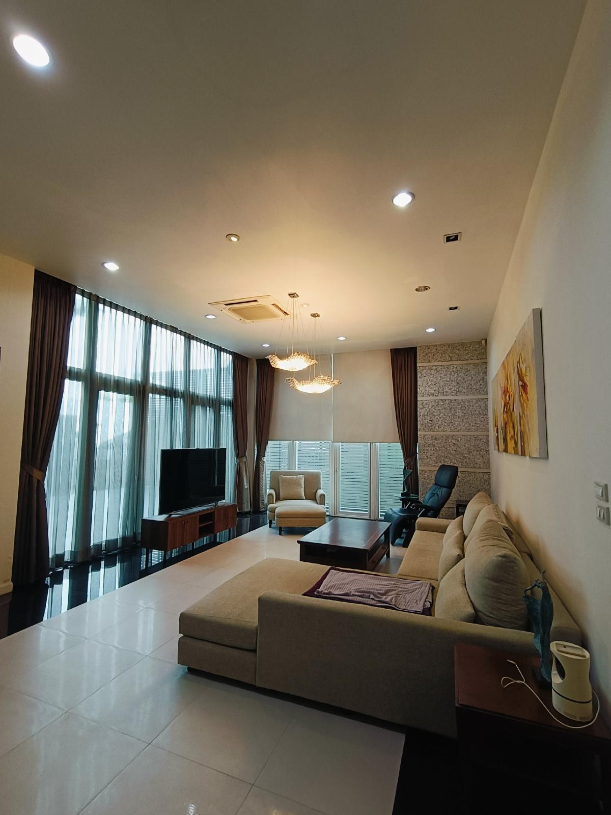 For SaleHouseYothinpattana,CDC : For Sale 95 M House for sale, Mai Lap house for sale, 2 large buildings on an area of ​​669 sq m, usable area 2,256 sq m, Soi Mai Lap (Ram Intra 14, Intersection 20)