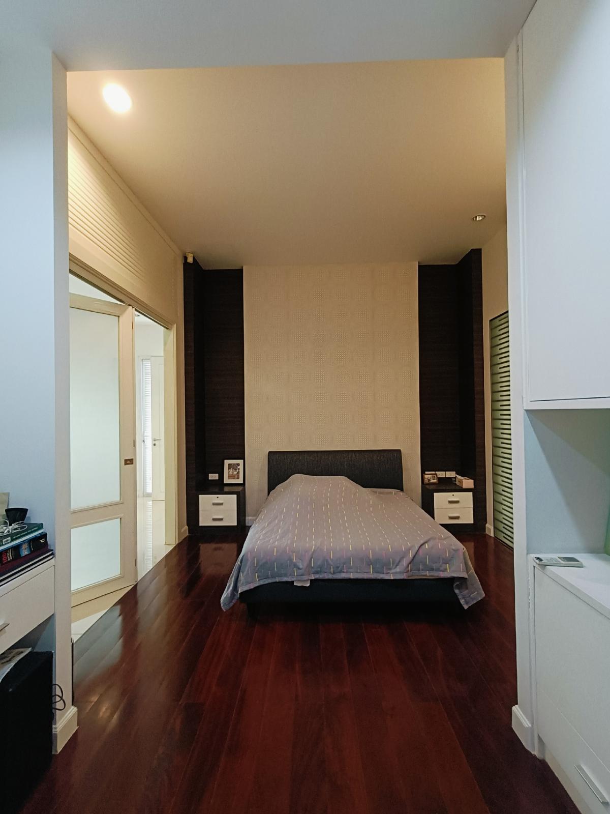 For SaleHouseYothinpattana,CDC : For Sale 95 M House for sale, Mai Lap house for sale, 2 large buildings on an area of ​​669 sq m, usable area 2,256 sq m, Soi Mai Lap (Ram Intra 14, Intersection 20)