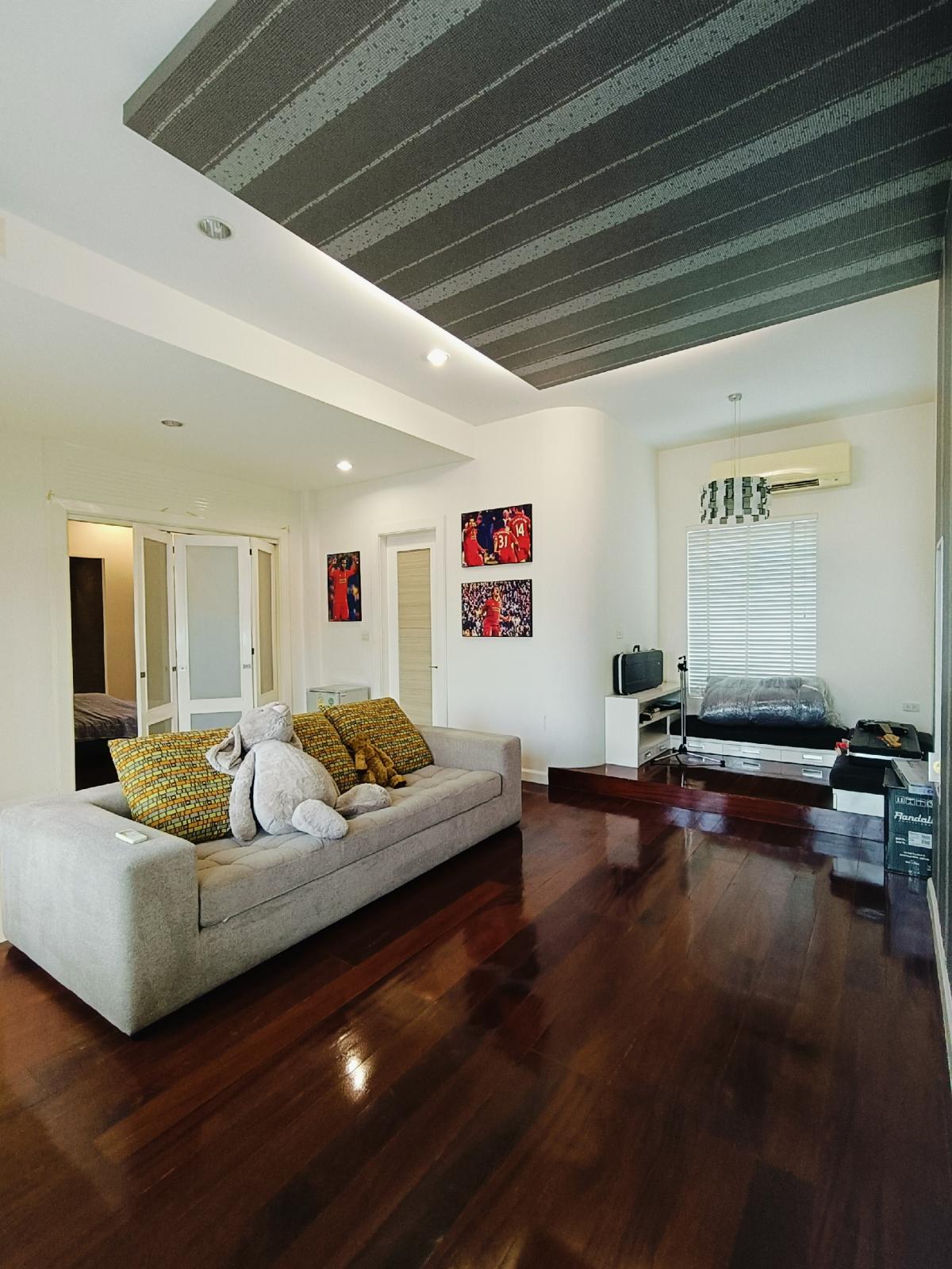 For SaleHouseYothinpattana,CDC : For Sale 95 M House for sale, Mai Lap house for sale, 2 large buildings on an area of ​​669 sq m, usable area 2,256 sq m, Soi Mai Lap (Ram Intra 14, Intersection 20)