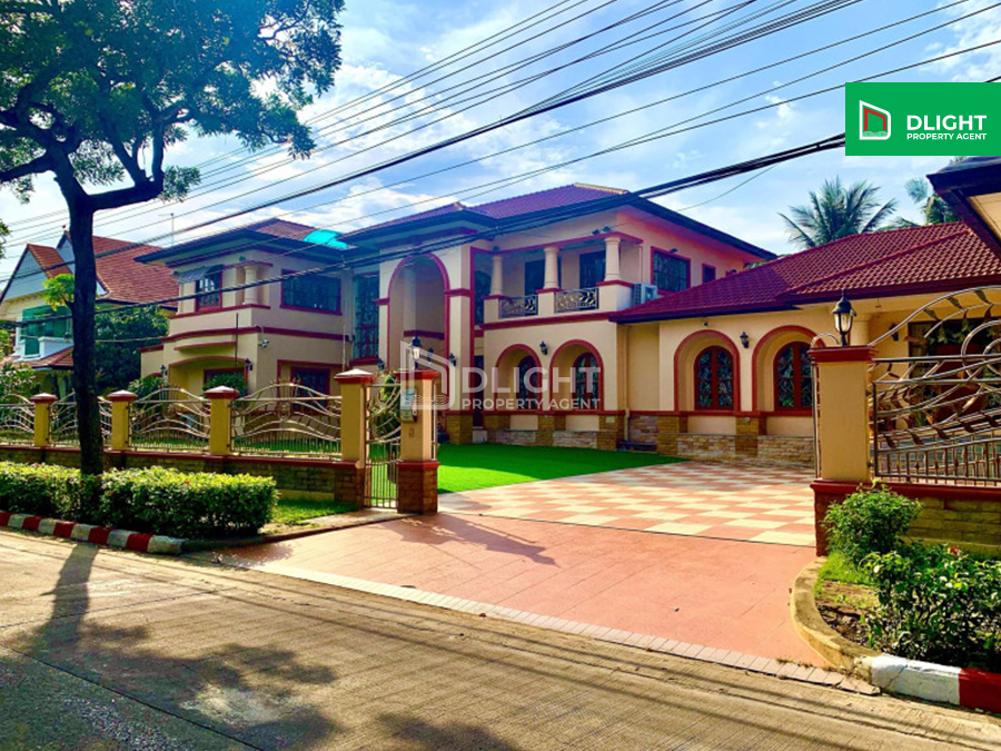 For SaleHouseNawamin, Ramindra : Single house for sale, Manthana, Khlong Sam Wa, 253.9 sq.w., 1,000 sq.m., 3 bedrooms, 3 bathrooms, price 29 million baht, behind Fashion Island, Phraya Suren Road 26, in good condition.