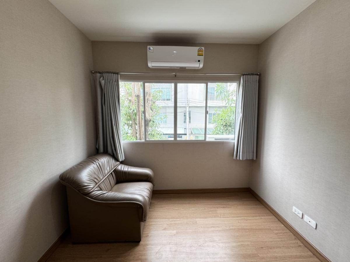 For RentTownhomeChaengwatana, Muangthong : Townhome for rent, can be used as an office, THE PLANT CITI Chaengwattana-Muang Thong, very good location, convenient transportation, next to 2 expressways, one house for business and living, 3 bedrooms, 3 bathrooms, 20 sq.wa. FOR RENT! HomeOffice 3 bedro