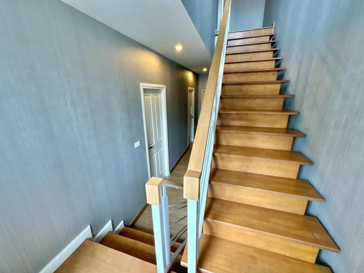 For RentTownhomeChaengwatana, Muangthong : Townhome for rent, can be used as an office, THE PLANT CITI Chaengwattana-Muang Thong, very good location, convenient transportation, next to 2 expressways, one house for business and living, 3 bedrooms, 3 bathrooms, 20 sq.wa. FOR RENT! HomeOffice 3 bedro